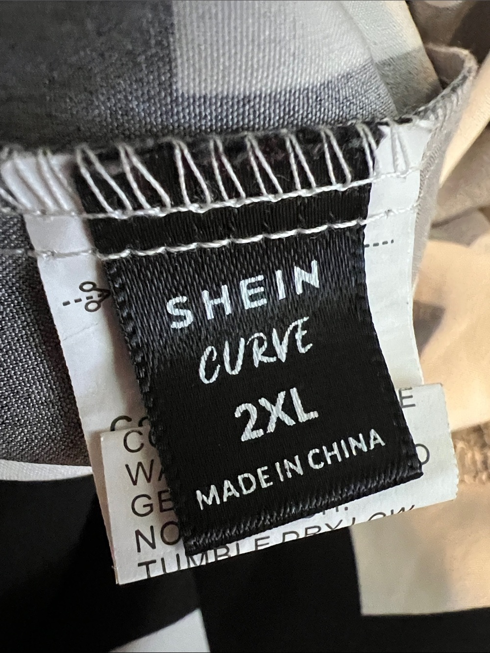 🌻🌻 SHEIN Black & White Geometric Palazzo Pants - Picture 2 of 6
